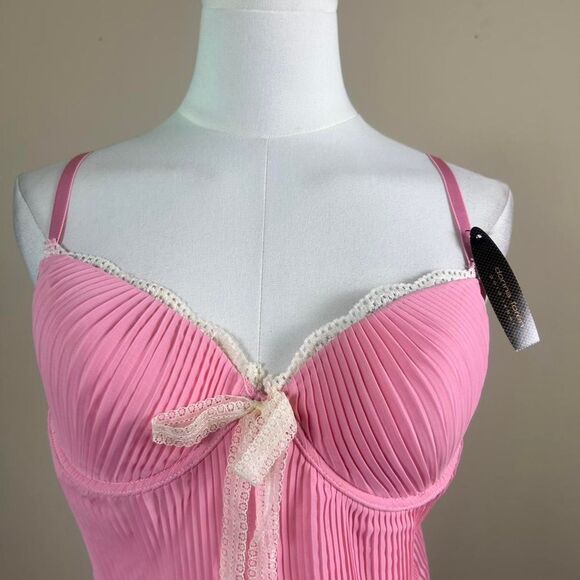 Donna Loren NWT Pink and Cream Y2K Coquette Slip Top - Picture 2 of 4
